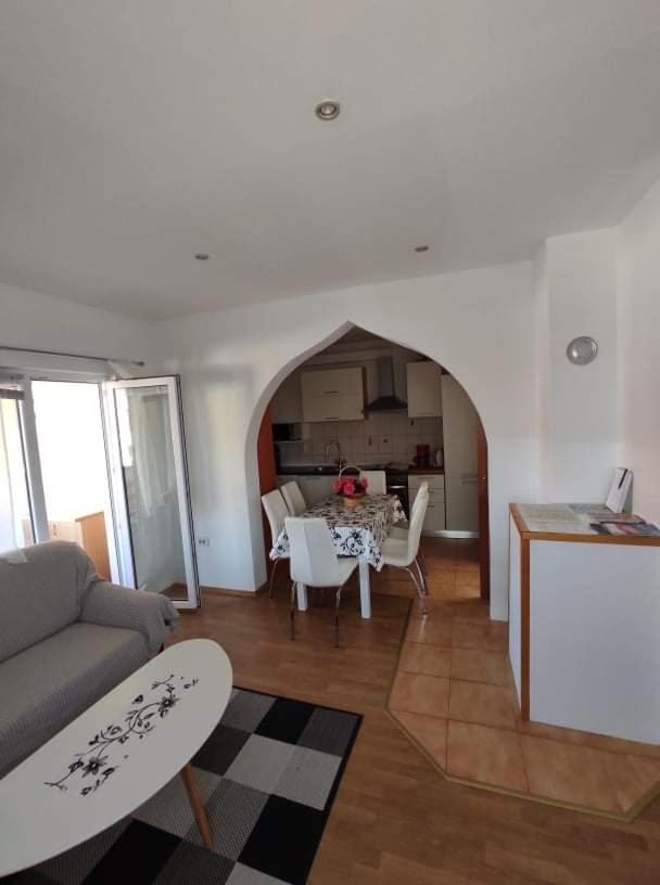 Apartmani Amans Πούλα Εξωτερικό φωτογραφία