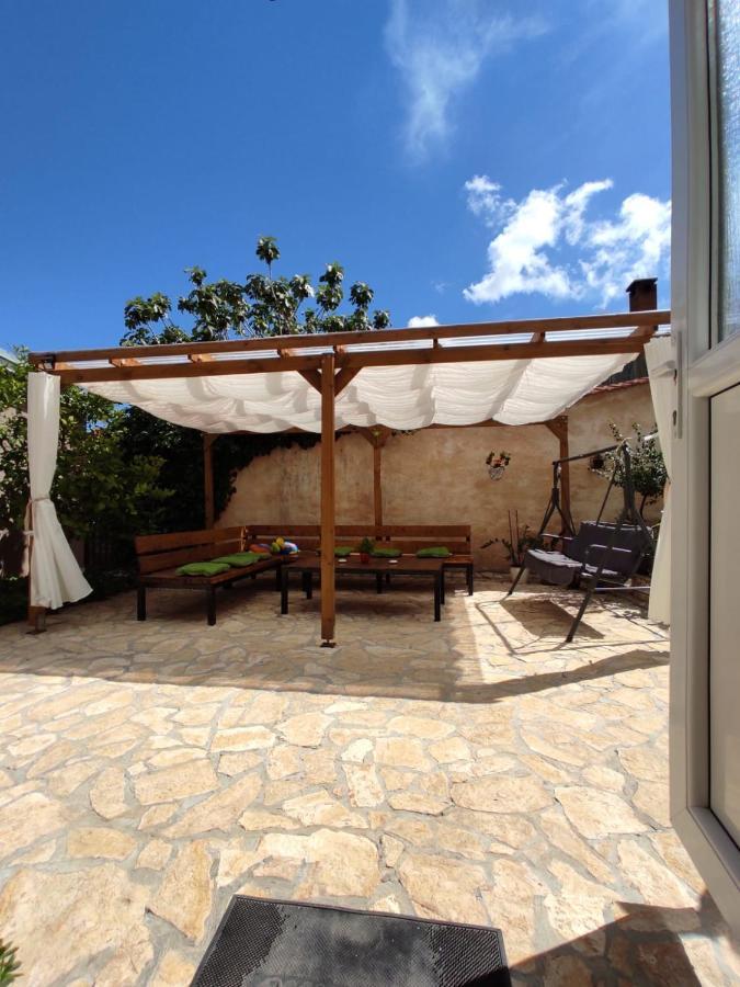 Apartmani Amans Πούλα Εξωτερικό φωτογραφία