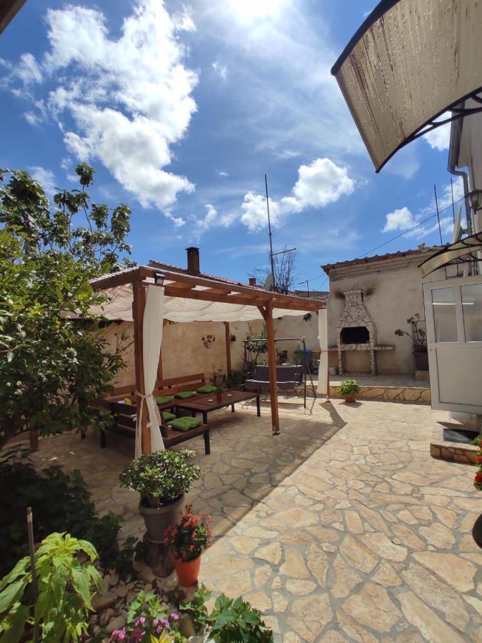 Apartmani Amans Πούλα Εξωτερικό φωτογραφία