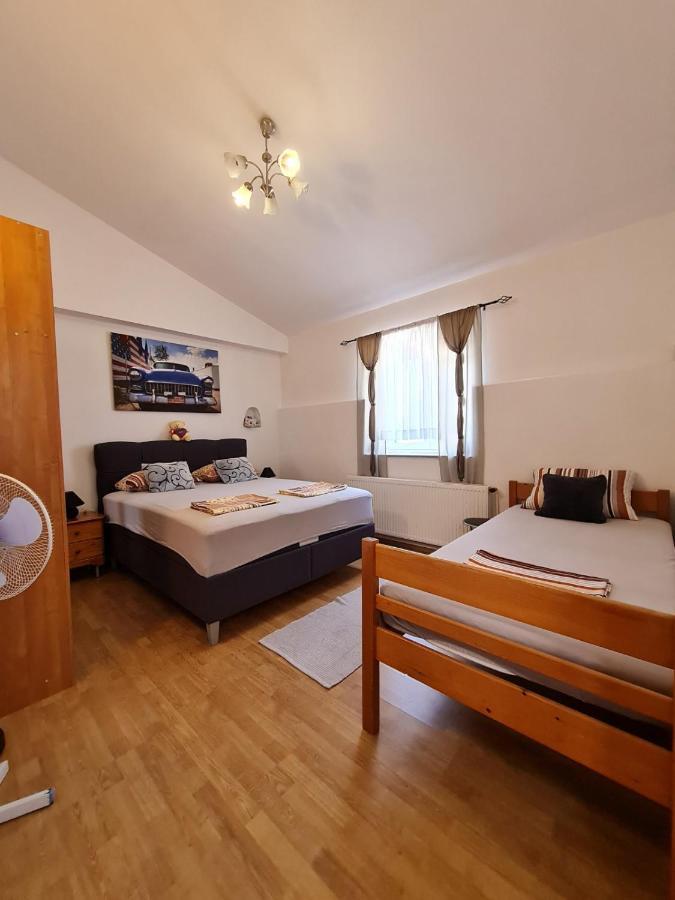 Apartmani Amans Πούλα Εξωτερικό φωτογραφία