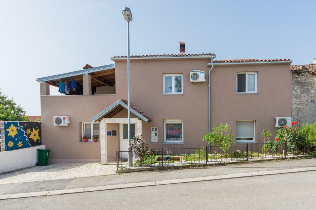 Apartmani Amans Πούλα Εξωτερικό φωτογραφία